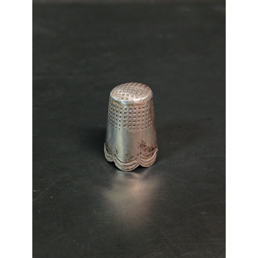 Antique Sterling Silver Thimble Unmarked Plain Scalloped Edge 1 Inch